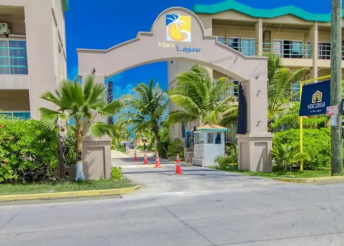 C303 Mara Laguna * San Pedro (Ambergris Caye)